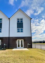 5641 Sofias Cir in Chattanooga, TN - Building Photo