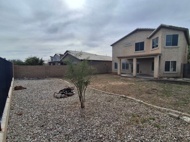 1280 E Saddle Way in San Tan Valley, AZ - Building Photo - Building Photo