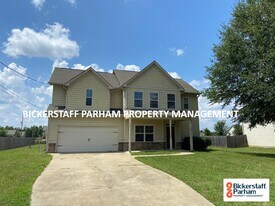 272 Owens Rd in Fort Mitchell, AL - Building Photo