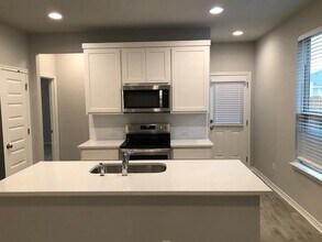 337 Trellis Blvd in Leander, TX - Building Photo - Building Photo