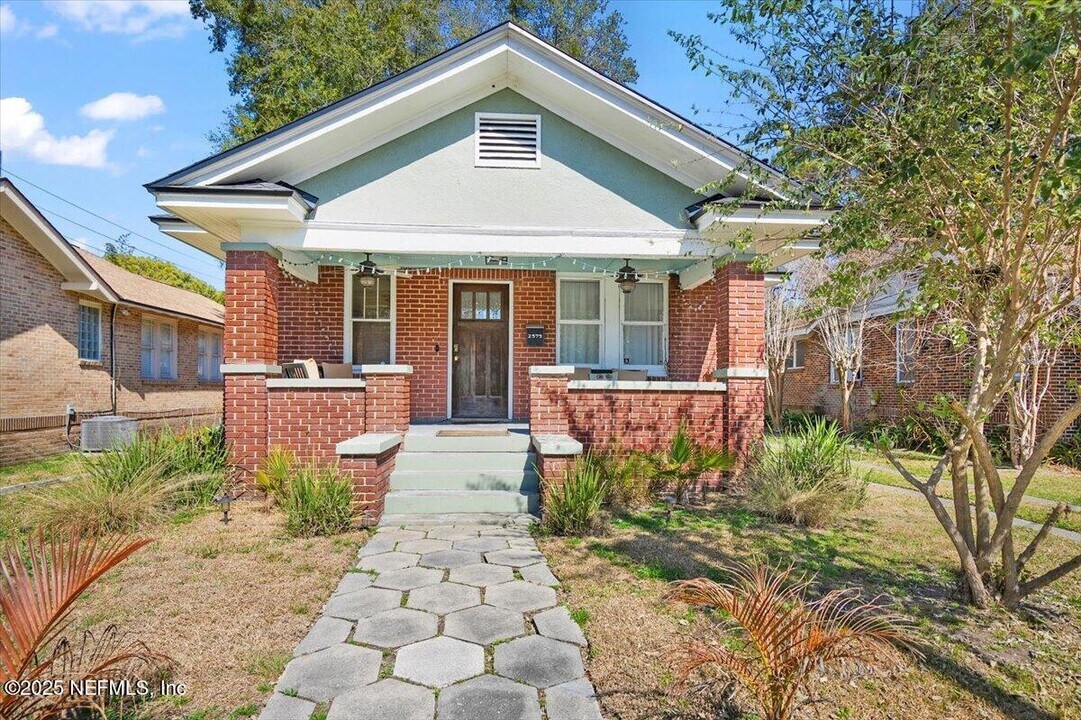 2575 Dellwood Ave in Jacksonville, FL - Building Photo