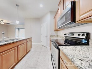 13811 Newport Shores Dr in Hudson, FL - Building Photo - Building Photo