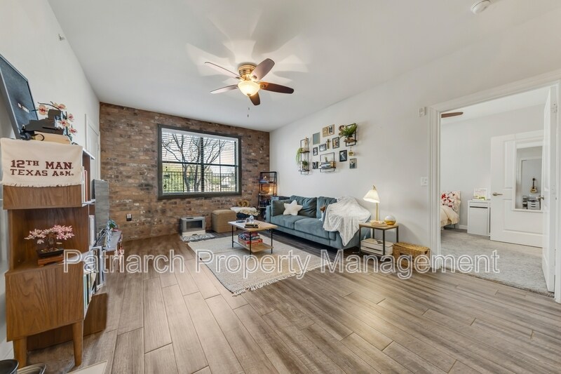 1026 Foster Ave in College Station, TX - Building Photo