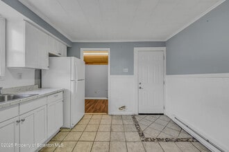 7 Plum Pl in Scranton, PA - Building Photo - Building Photo