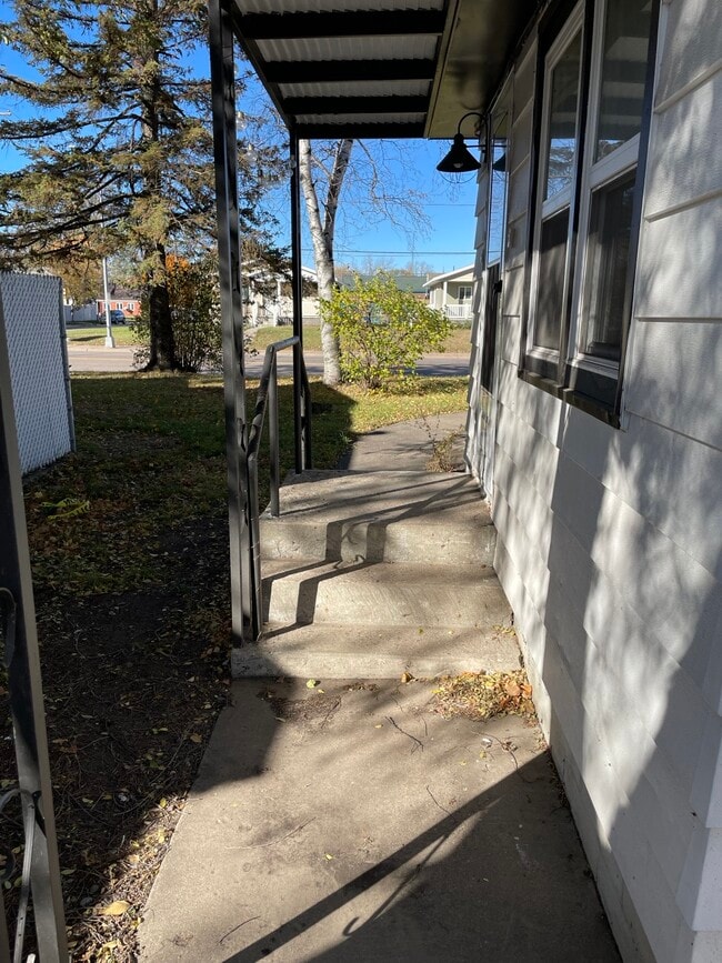 706 E St Germain St in St. Cloud, MN - Building Photo - Building Photo