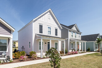 Seaglass Cottages in North Myrtle Beach, SC - Building Photo - Building Photo