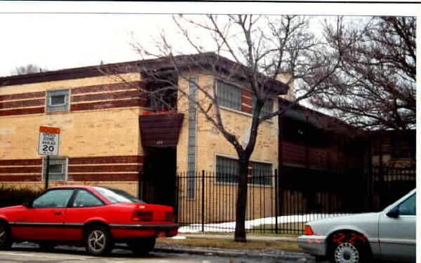 120 Chicago Ave in Oak Park, IL - Foto de edificio