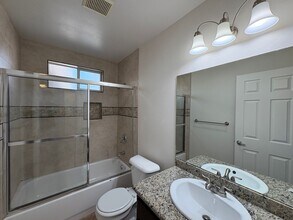 2171 Felspar St in San Diego, CA - Building Photo - Building Photo