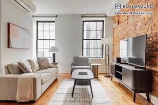 72 Willoughby St in Brooklyn, NY - Building Photo