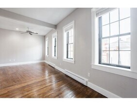 534 Tremont St-Unit -5 in Boston, MA - Building Photo - Building Photo