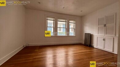 11 Chetwynd Rd in Somerville, MA - Building Photo - Building Photo