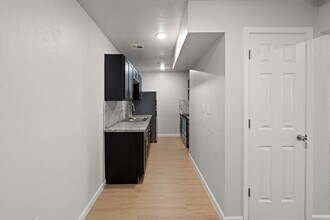 5800 NW 34th St in Oklahoma City, OK - Foto de edificio - Building Photo