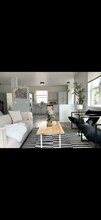 503 NE San Rafael St in Portland, OR - Building Photo - Building Photo