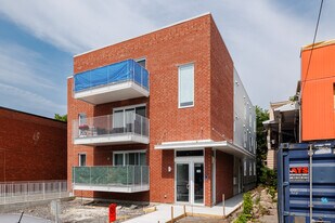 12255 Ranger Rue in Montréal, QC - Building Photo