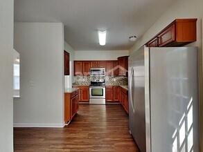 141 Claybrook Ln in Nashville, TN - Foto de edificio - Building Photo