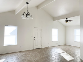 Cresson Pods Rentals in Cresson, TX - Building Photo - Interior Photo