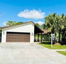 13434 Columbine Ave in Wellington, FL - Building Photo - Building Photo