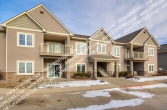 14115 Airline Ave in Urbandale, IA - Building Photo - Building Photo