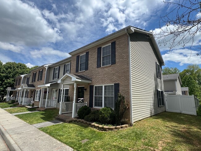 107 12th St in Grottoes, VA - Building Photo - Building Photo