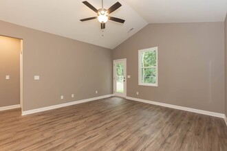 305 W Barrington St in Dunn, NC - Building Photo - Building Photo