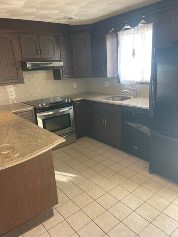 435 Proctor Ave in Revere, MA - Building Photo - Building Photo