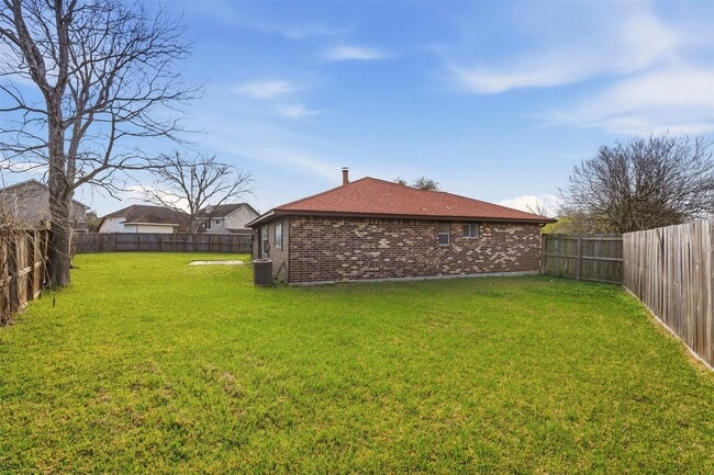 1418 Crawley Ct in Channelview, TX - Building Photo - Building Photo