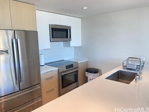 1001 Queen St in Honolulu, HI - Building Photo - Building Photo