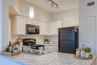 Vista Bella in Lago Vista, TX - Building Photo - Building Photo