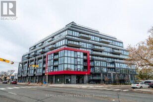 2 Manderley Dr in Toronto, ON - Building Photo