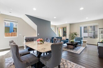 9834-9811 11th Ave SW in Seattle, WA - Building Photo - Building Photo