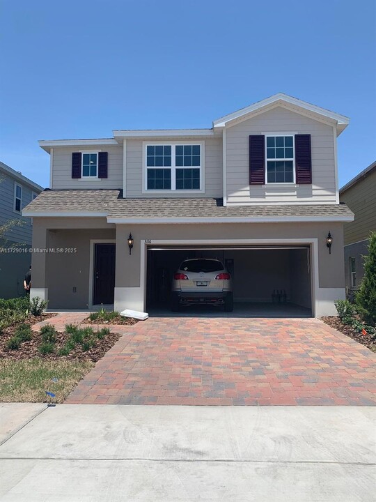 3116 Armstrong Spring Dr in Kissimmee, FL - Building Photo