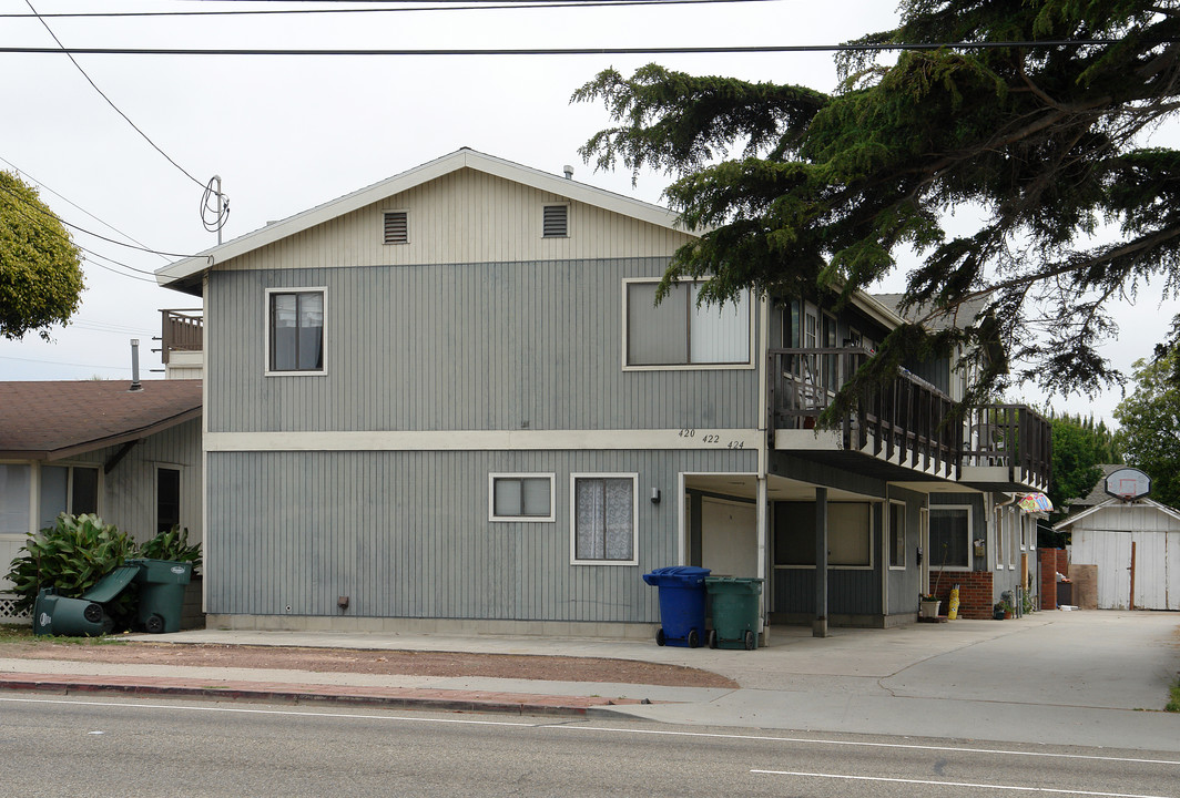 420-424 S Seaward Ave in Ventura, CA - Building Photo