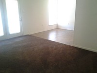 1BR Living Room/Dinning Room - Summer Wind Apartments in Auburn, Alabama
