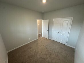 812 Quinn Dr in Lebanon, TN - Building Photo - Building Photo