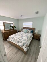 1003 Crane St in Key Largo, FL - Building Photo - Building Photo