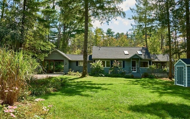 5 Beachwood Drive, Unit 114 in Stockbridge, MA - Building Photo - Building Photo