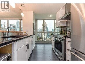 289 Drake St in Vancouver, BC - Building Photo - Building Photo