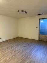 2046 E Center St, Unit 2 in Pocatello, ID - Building Photo