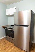 2233 S 2nd Ave, Unit Apartment C in Pocatello, ID - Building Photo - Building Photo