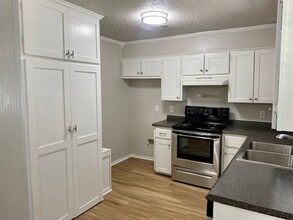 433 White Oak Ln in Burleson, TX - Building Photo - Building Photo