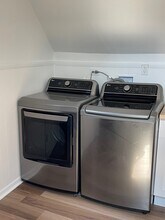 1300 W Addison St, Unit Apt 2 in Chicago, IL - Building Photo - Building Photo