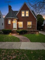 1646 21st St in Wyandotte, MI - Building Photo