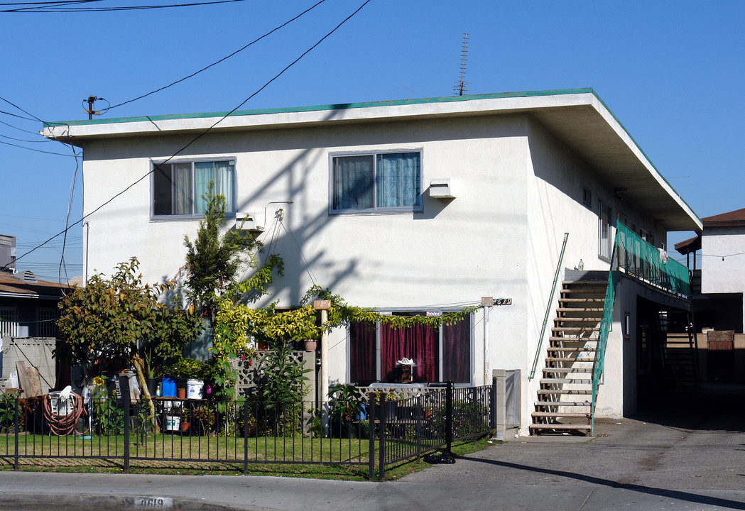 4619 W Lennox Blvd in Inglewood, CA - Building Photo