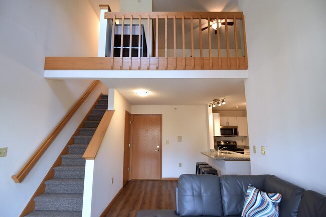 Campus Village Apartments in Madison, WI - Building Photo - Building Photo