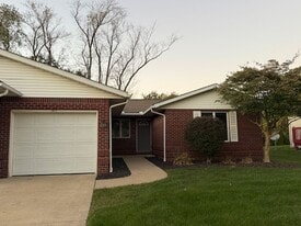 2812 Eastwood Dr in Wooster, OH - Building Photo