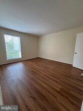 11925 Parklawn Dr in North Bethesda, MD - Building Photo - Building Photo