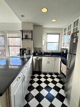 2500 Q St NW, Unit 322 in Washington, DC - Foto de edificio - Building Photo