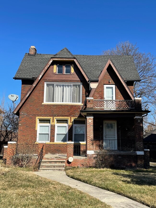 property at 864 Alter Rd