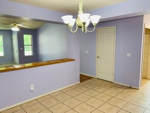 917 E Mimosa Pl in Rogers, AR - Foto de edificio - Building Photo