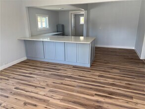 118 E Spring St in Fayetteville, AR - Building Photo - Building Photo